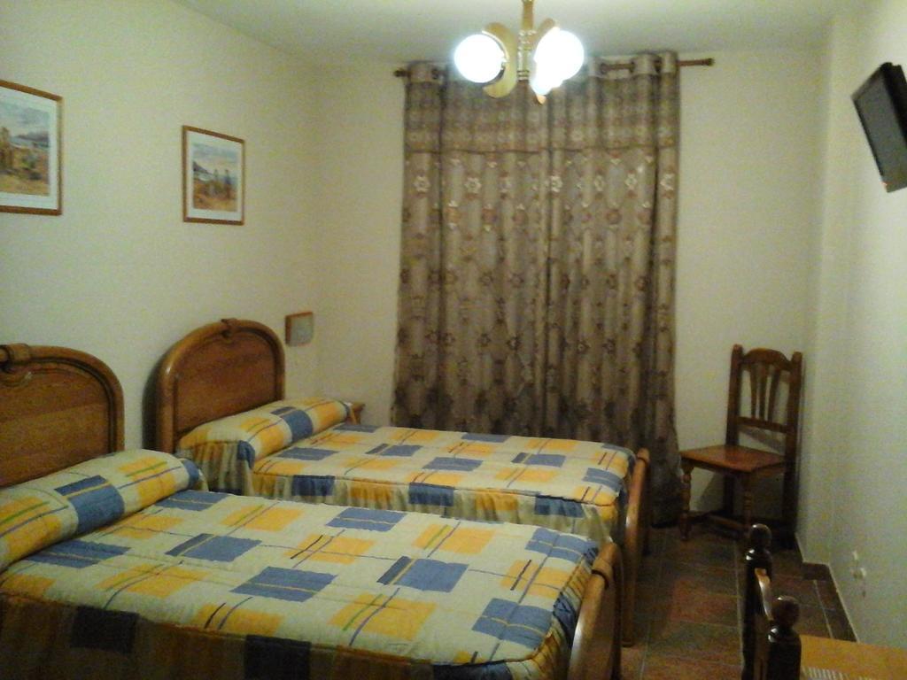 Hostal Pinera Vega de Espinareda Chambre photo